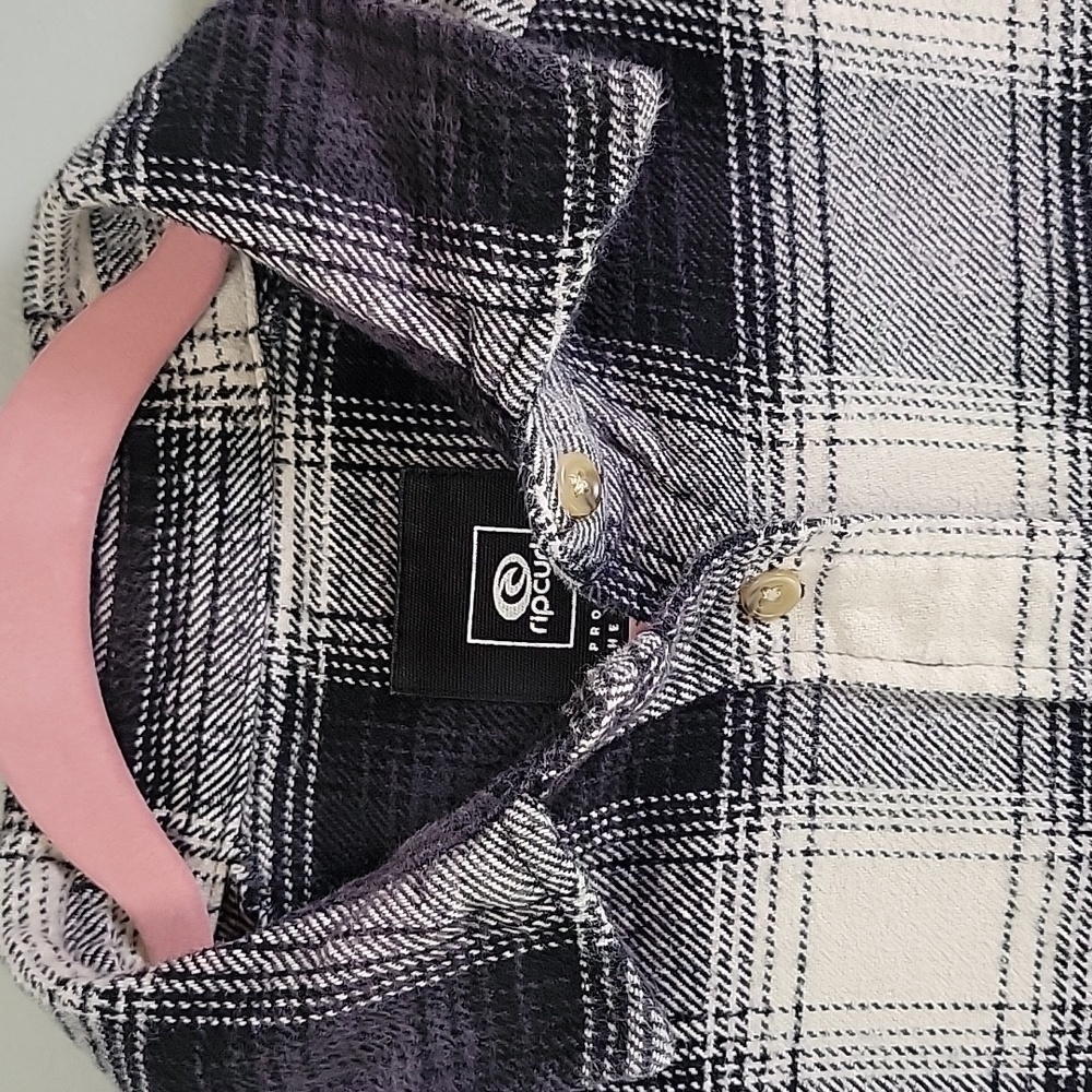 Rip Curl Black And White Button Front Flannel - image 4